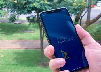 Auxílio emergencial é pago a beneficiários do Bolsa Família com NIS 2