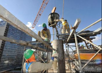 Projeção de crescimento do PIB em 2021 a de 3,2% para 3,5%