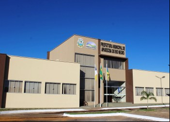 Leilão oferece 10 lotes entre veículos e maquinários agrícolas