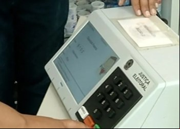 Urnas eletrônicas são disponibilizadas no interior do Tocantins para simulação do voto