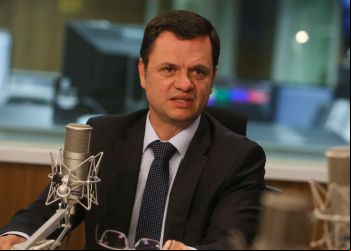 Brasileiro terá tranquilidade para ir às urnas, diz ministro