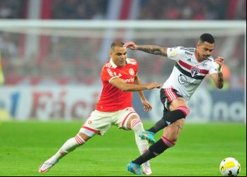 Sonhando com vaga na Libertadores, São Paulo recebe o Internacional