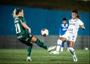 Palmeiras sai na frente do Santos na decisão do Paulista Feminino