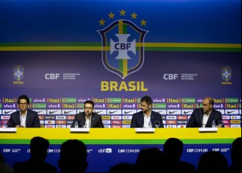 Cheia de novidades, seleção é convocada para 1º jogo após a Copa