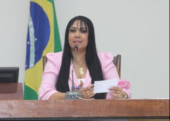 Um raio de luz invisível: Projeto de Lei da Professora Janad Valcari ilumina o caminho para aqueles com deficiências ocultas