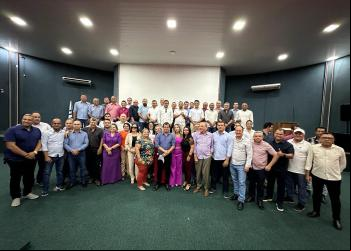 Prefeitos Aprovam Mobilização Contra Baixa Arrecadação; Encontro com Parlamentares Também na Programação