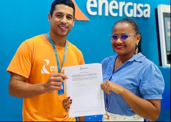 Moradora de Palmas Garante 'Dois Anos de Conta de Luz Grátis' na Promoção da Energisa Tocantins