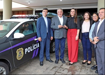 Governo do Tocantins Reforça Combate à Violência contra a Mulher com Entrega de Viatura à Polícia Civil
