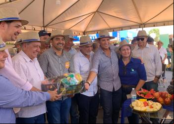Deputado Federal Carlos Gaguim Fortalece Compromisso com o Desenvolvimento Agropecuário na Agrotins 2024