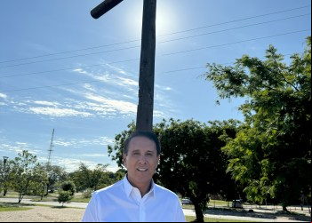 Deputado Federal Carlos Gaguim Homenageia Palmas em Seu 35º Aniversário