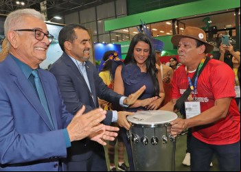 Governador Wanderlei Barbosa exalta potencial turístico do Tocantins durante visita ao Salão do Turismo no Rio de Janeiro