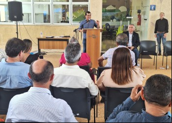 ATM comemora entrega de 57 veículos aos Municípios voltados à Rede Integrada de Proteção à Mulher