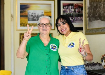 Viúva de Siqueira Campos declara apoio e elogia a coragem de Janad Valcari