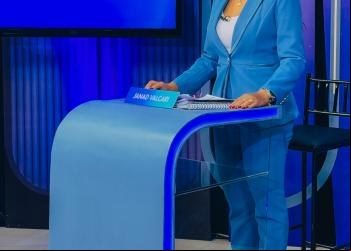 Janad aproveita debate para fazer desabafo sobre