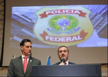PF aguarda decisão na Bolívia para trazer líder de facção criminosa